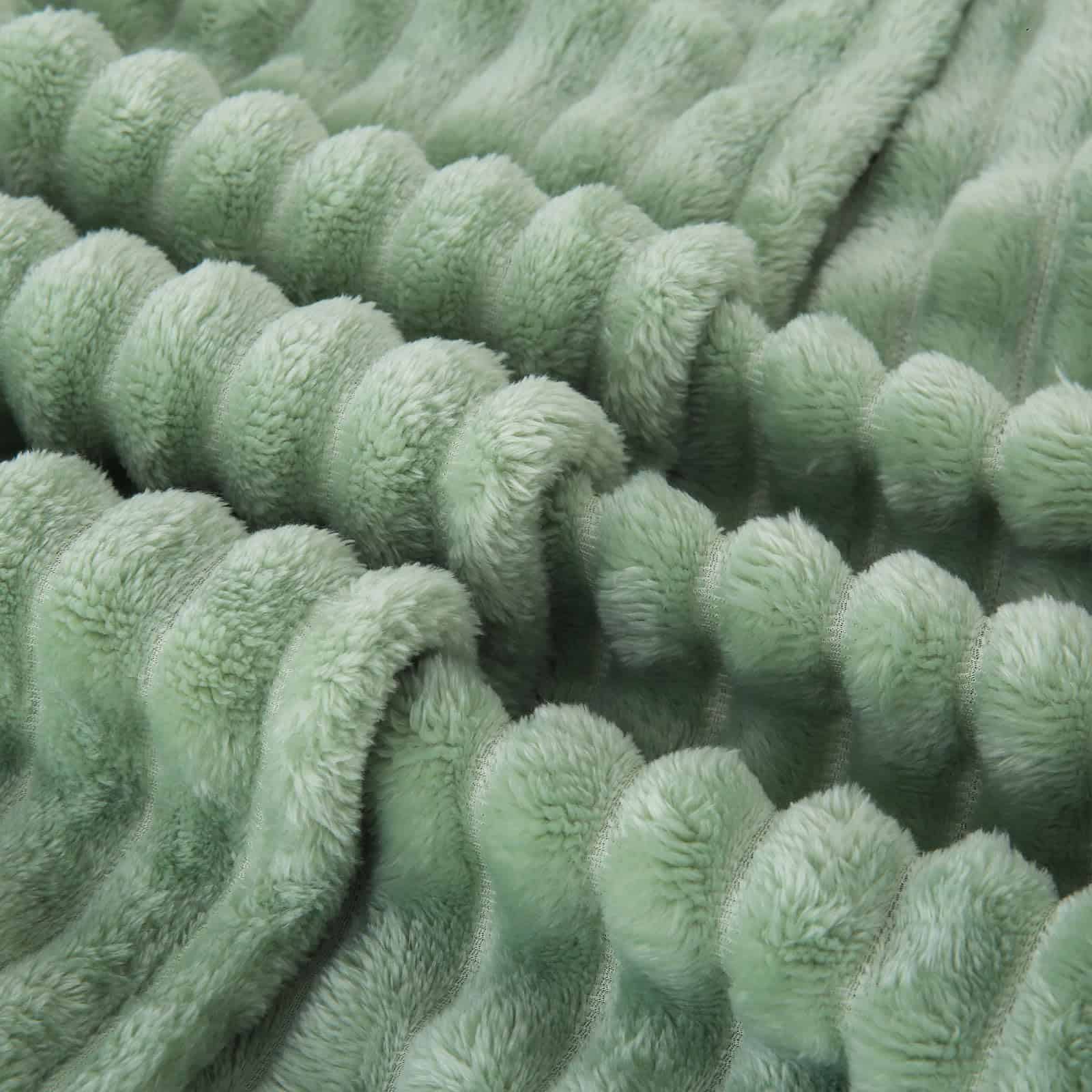 Manta de forro polar verde salvia de Linecooo 108��90� para - Imagen 5