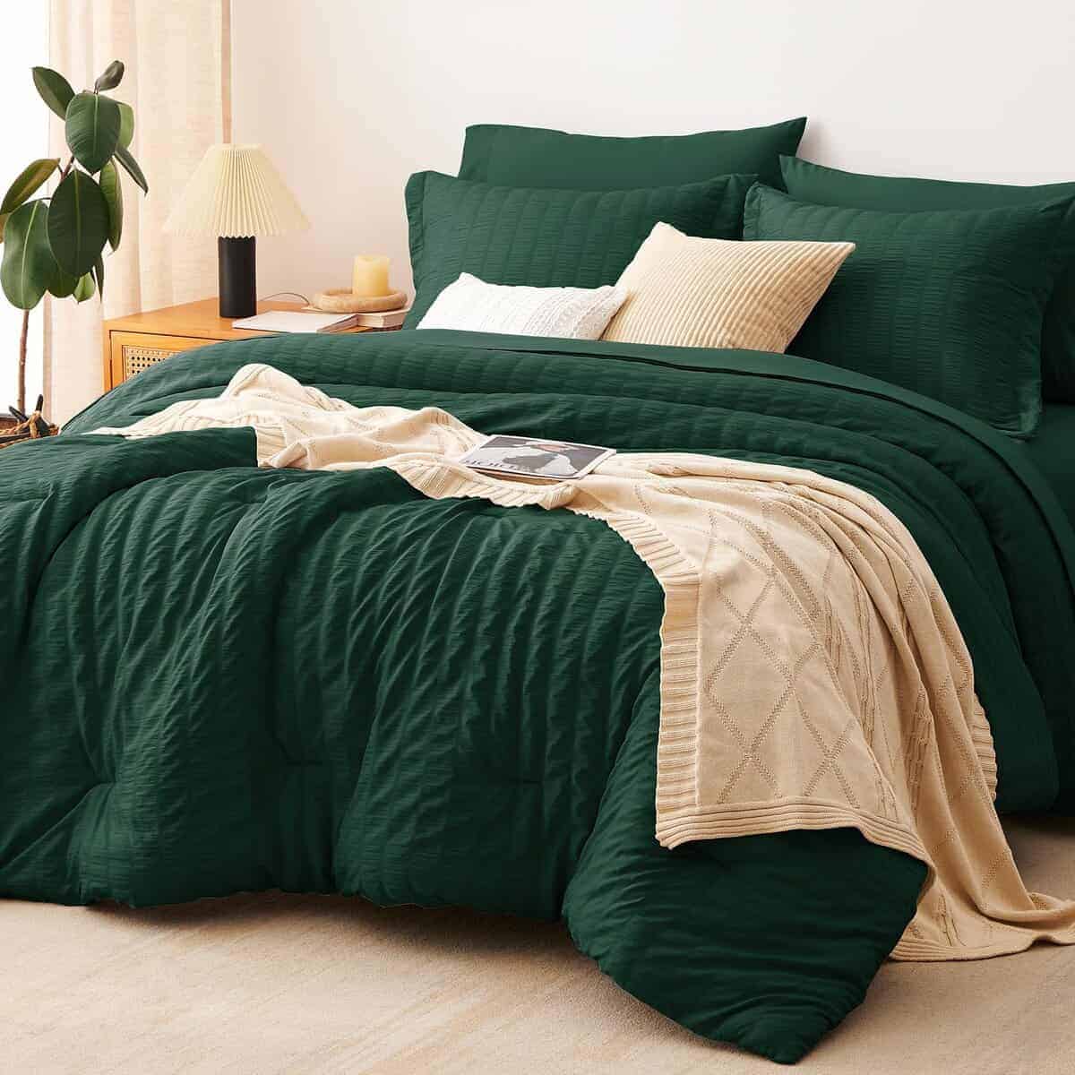 Juego de Edredón Completo de Seersucker CozyLux -Verde Esmer