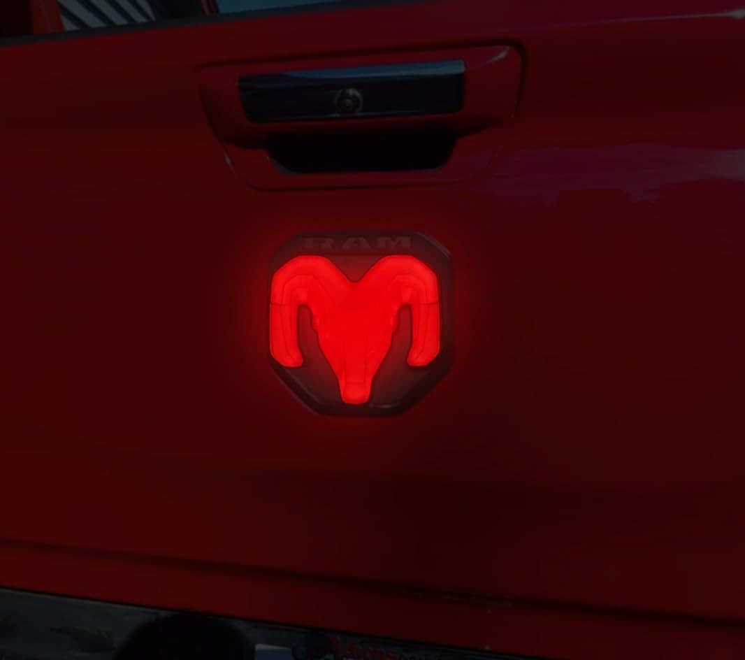 Emblema de parrilla iluminado para Dodge Ram 2019-23, negro - Imagen 7