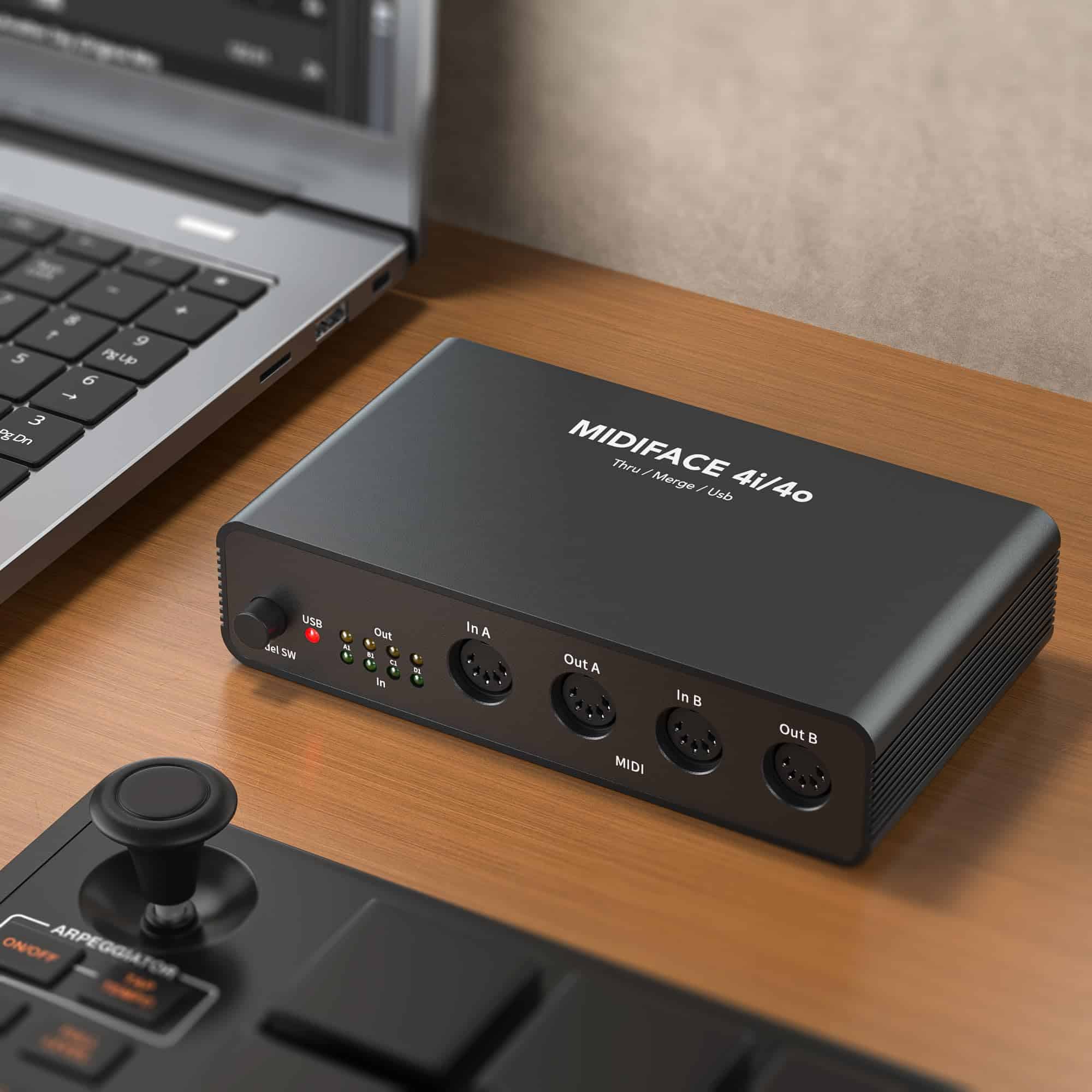 Caja de Interfaz Triple-MIDI Profesional 4X4 Tittron - - Imagen 8