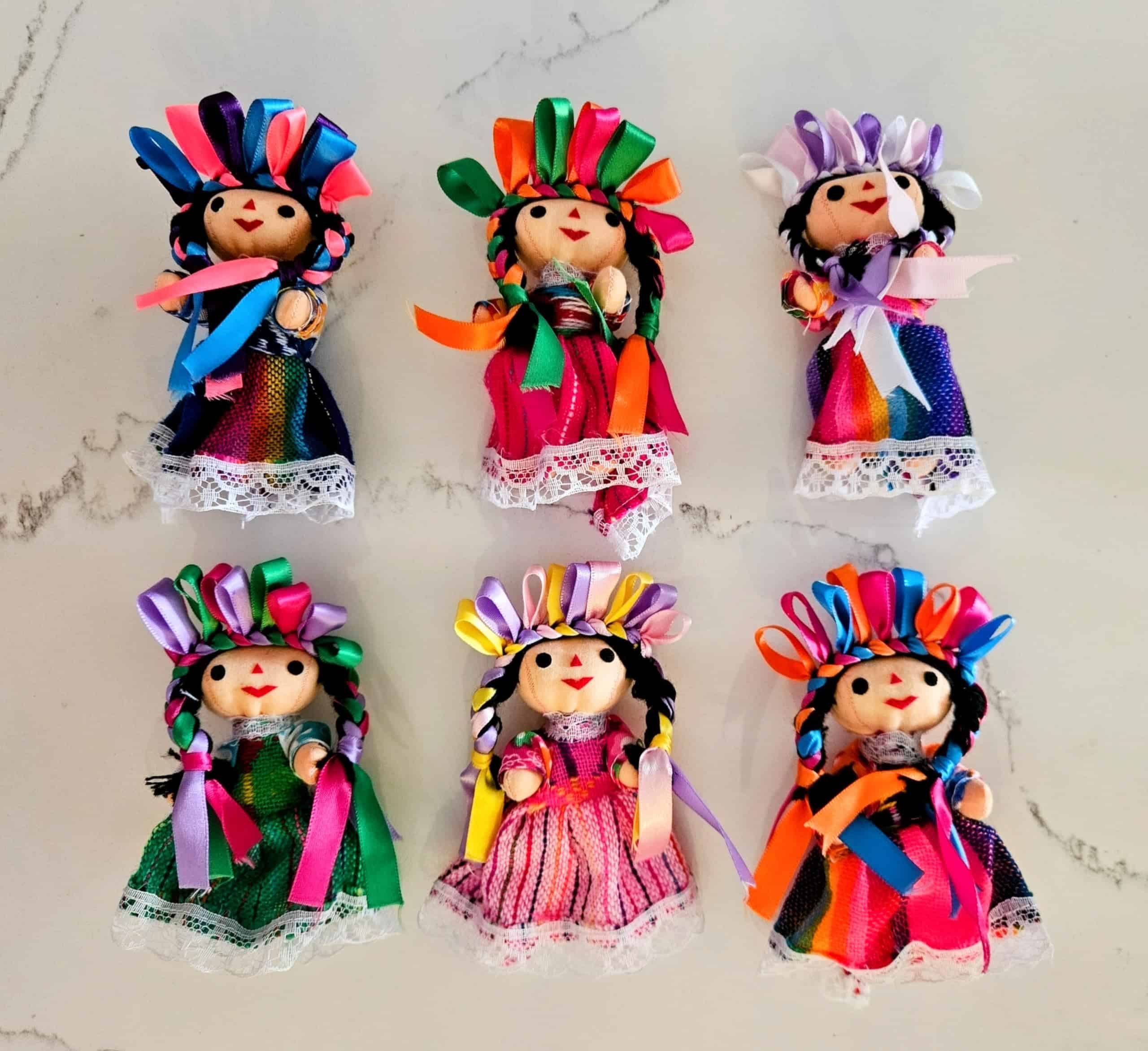 Paquete de 6 lindas muñecas de trapo mexicanas hechas a - Imagen 7
