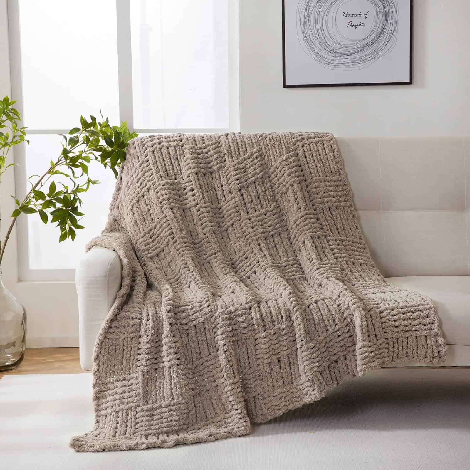 Manta de Punto Grueso Hecha a Mano YIRUIO con Patrón a