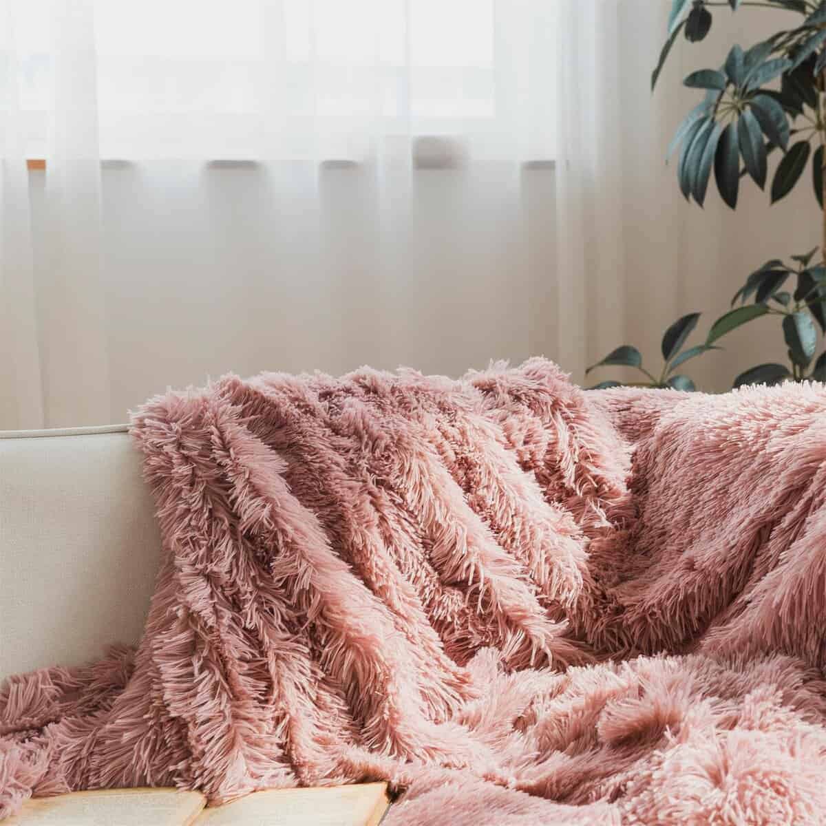 Manta de Piel Sintética Color Rosa Viejo, Manta Esponjosa - Imagen 6