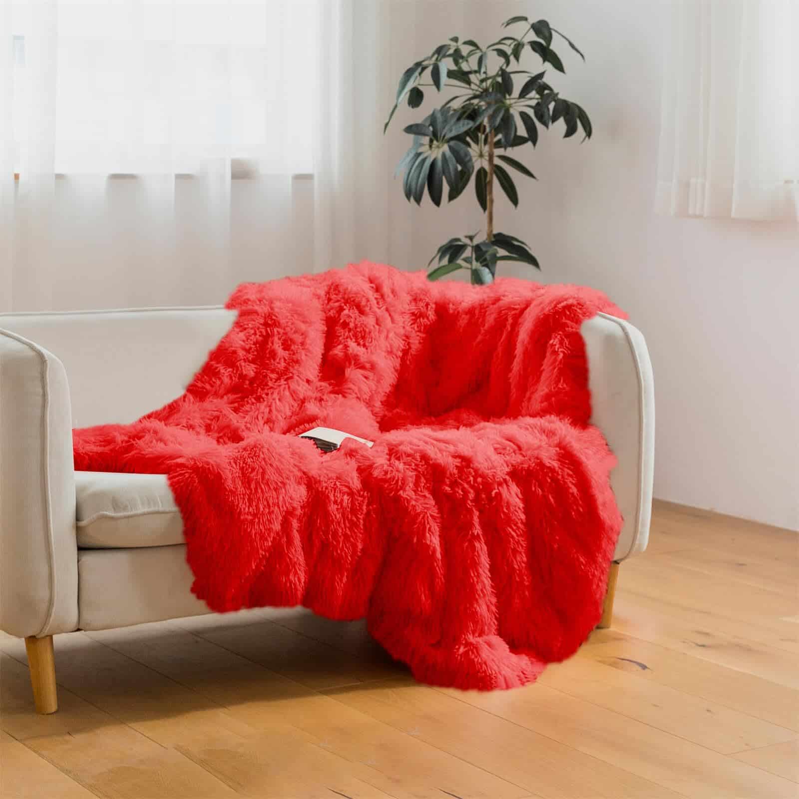 Manta de Piel Sintética Roja, Manta Roja 66" x 80" - Imagen 4