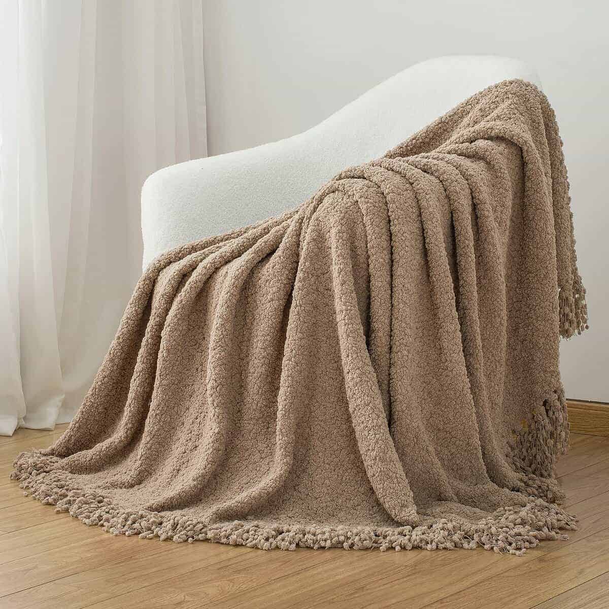 Manta de Lanzamiento para Sofá, Color Taupe, Tejida de Lujo - Imagen 6