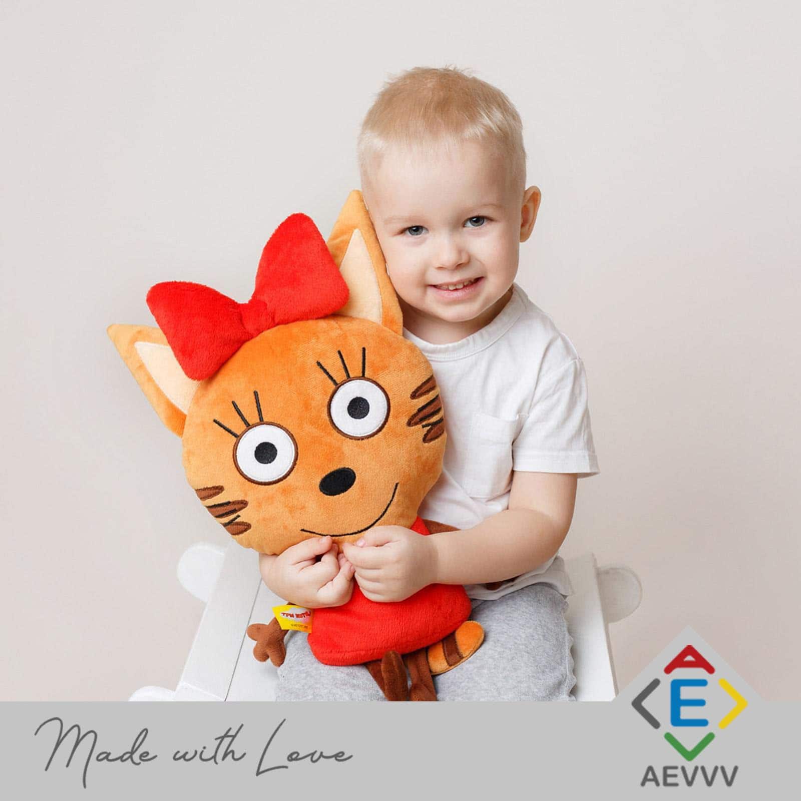 Almohada Suave Cat Karamelka 18" - Tres Gatos Dibujos - Imagen 5