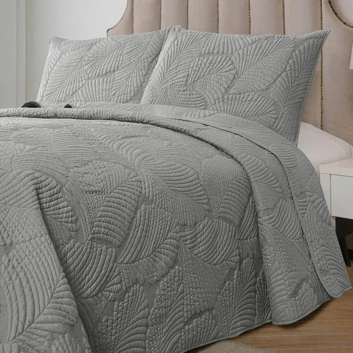 Colcha Plush Petrichor Gris Tamaño King - Edredón de Todas