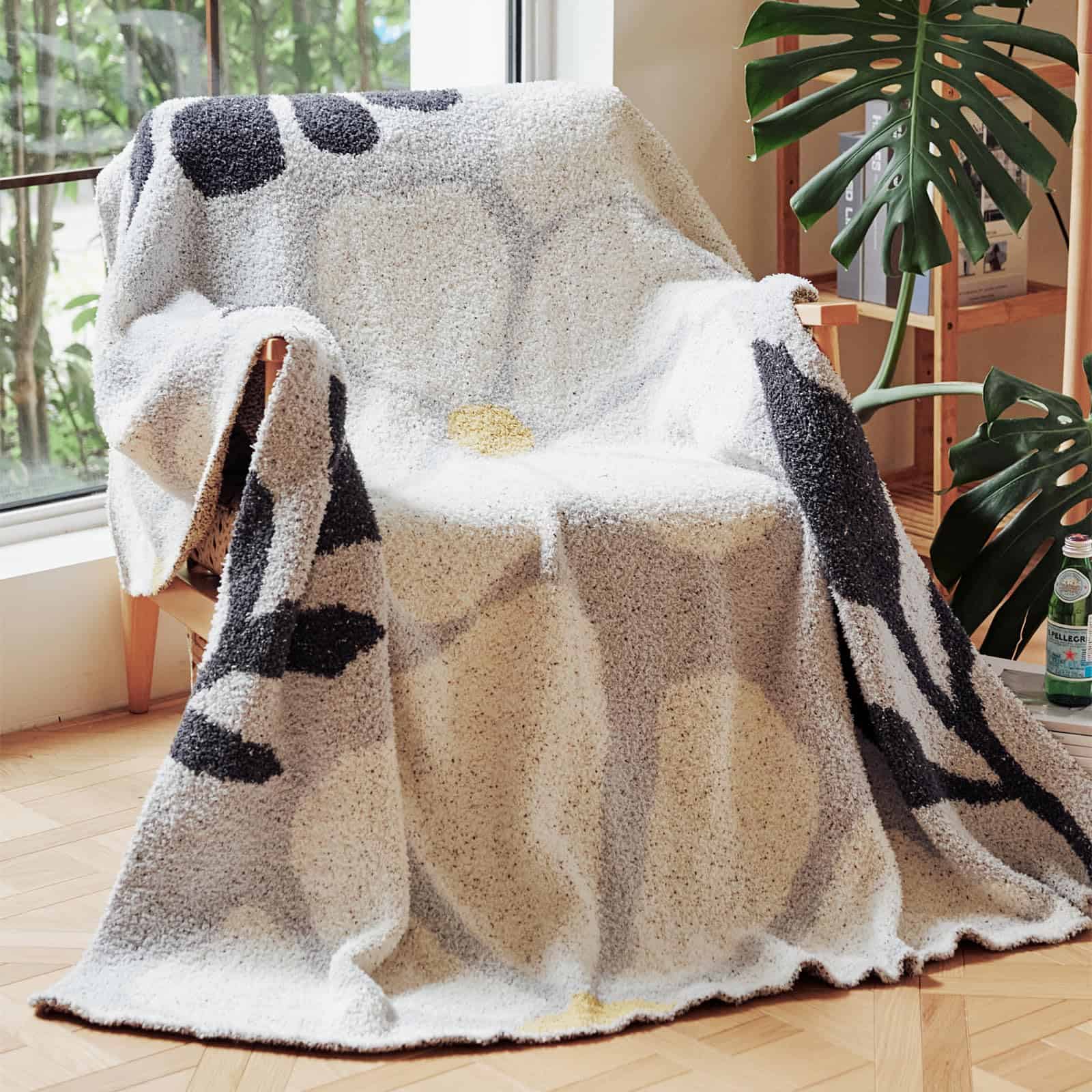 Manta de tiro floral GunziStreet con patrón de flores