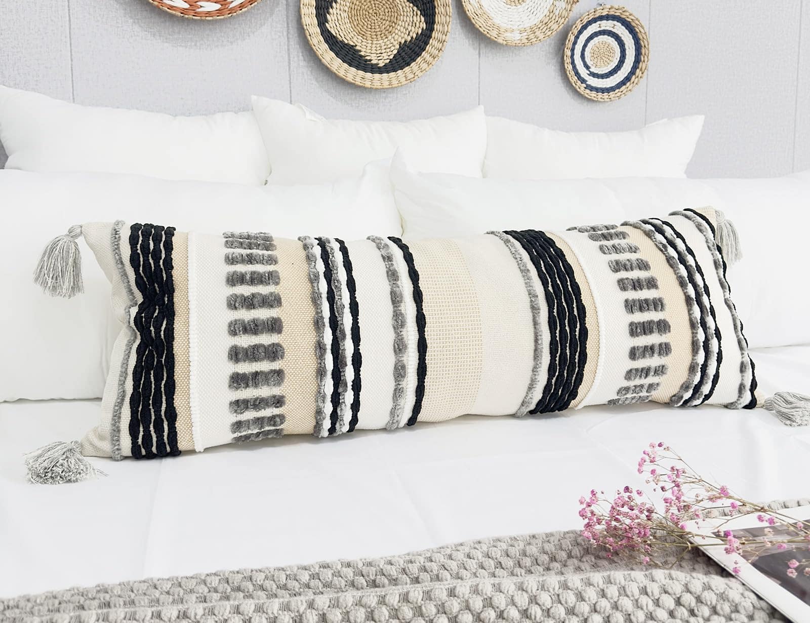 Almohada Larga de Chenille y Algodón para -Gris - Imagen 4