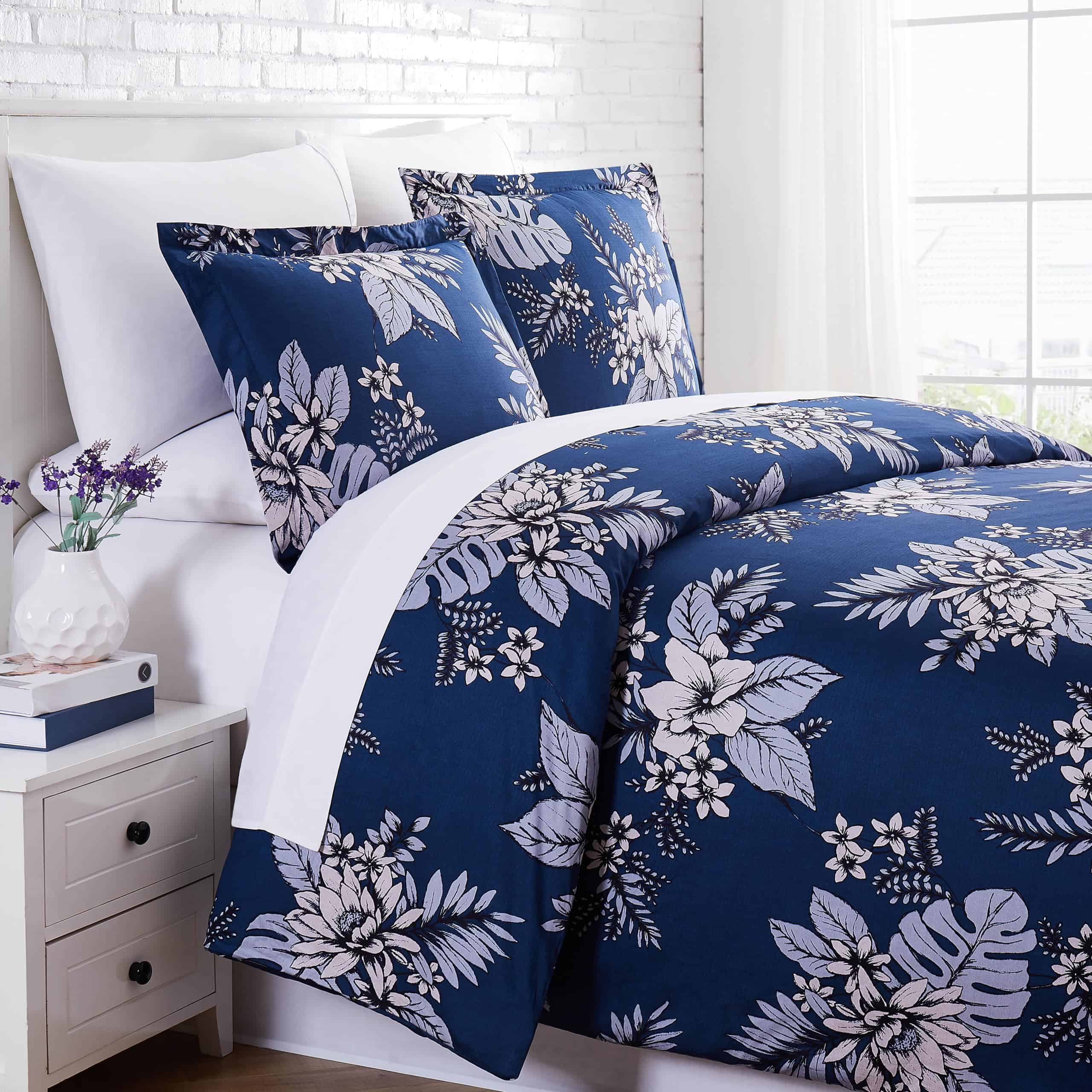 Southshore Fine Living, Inc. Funda de edredón -Azul Floral