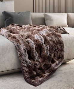 Manta de lujo reversible de piel sintética Mon Chateau