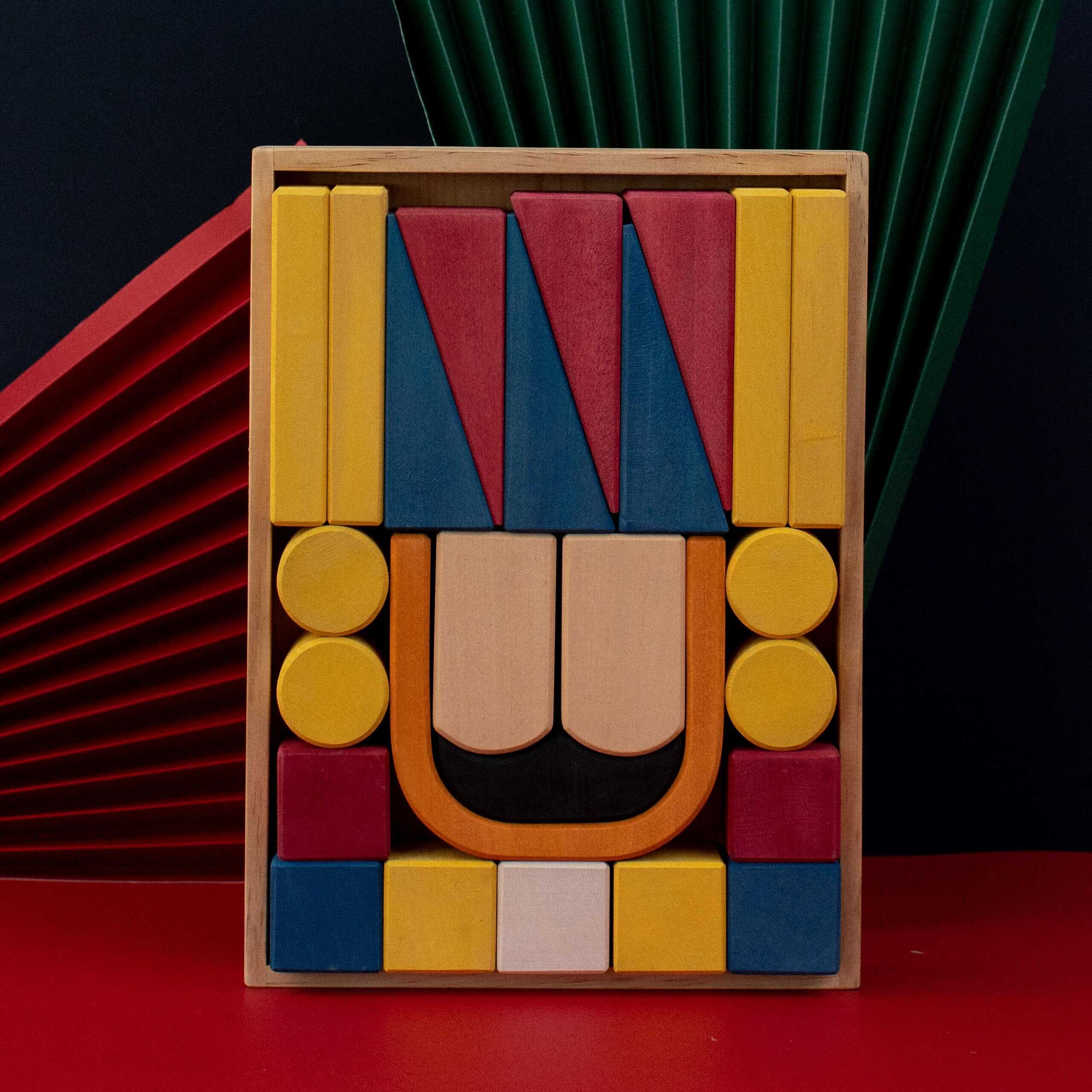 Bloques de construcción de madera AVDAR Nutcracker para