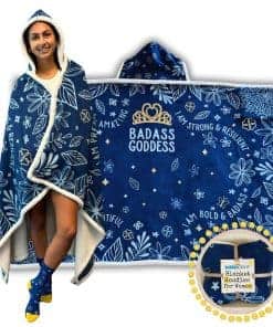 Set de Regalo SHEROCIOUS | Manta con Capucha + Calcetines