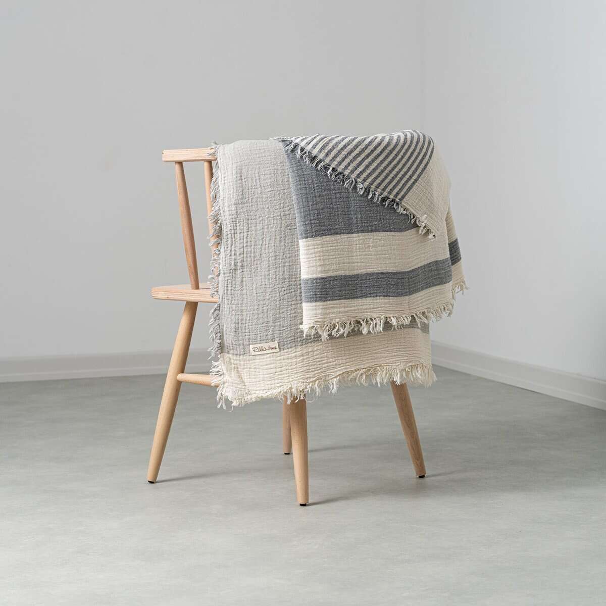 Manta de Muselina DREAMY RIKKA Tamaño Grande -Gris Ceniza - Imagen 4