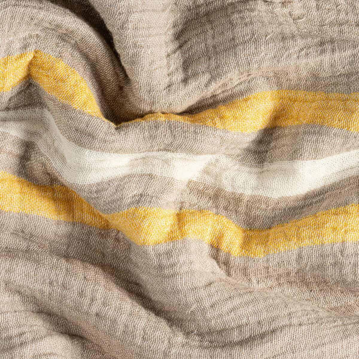 Manta Muselina DREAMY RIKKA tamaño Queen -Beige Dorado - Imagen 6