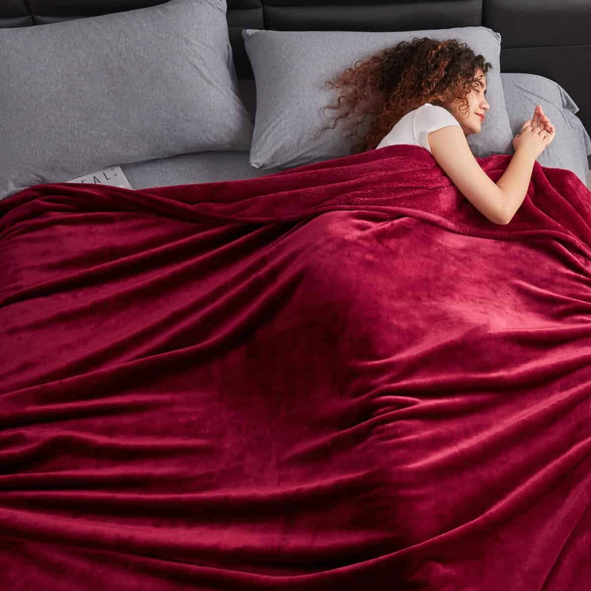 Manta de Franela Mellowdy Extra Gruesa y Acogedora (Rojo - Imagen 4