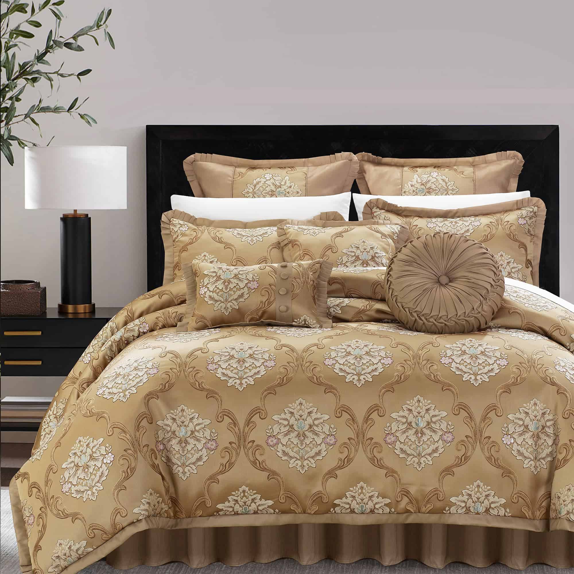 Juego de Edredón Jacquard BEDAZZLED Tamaño King, 9 Piezas