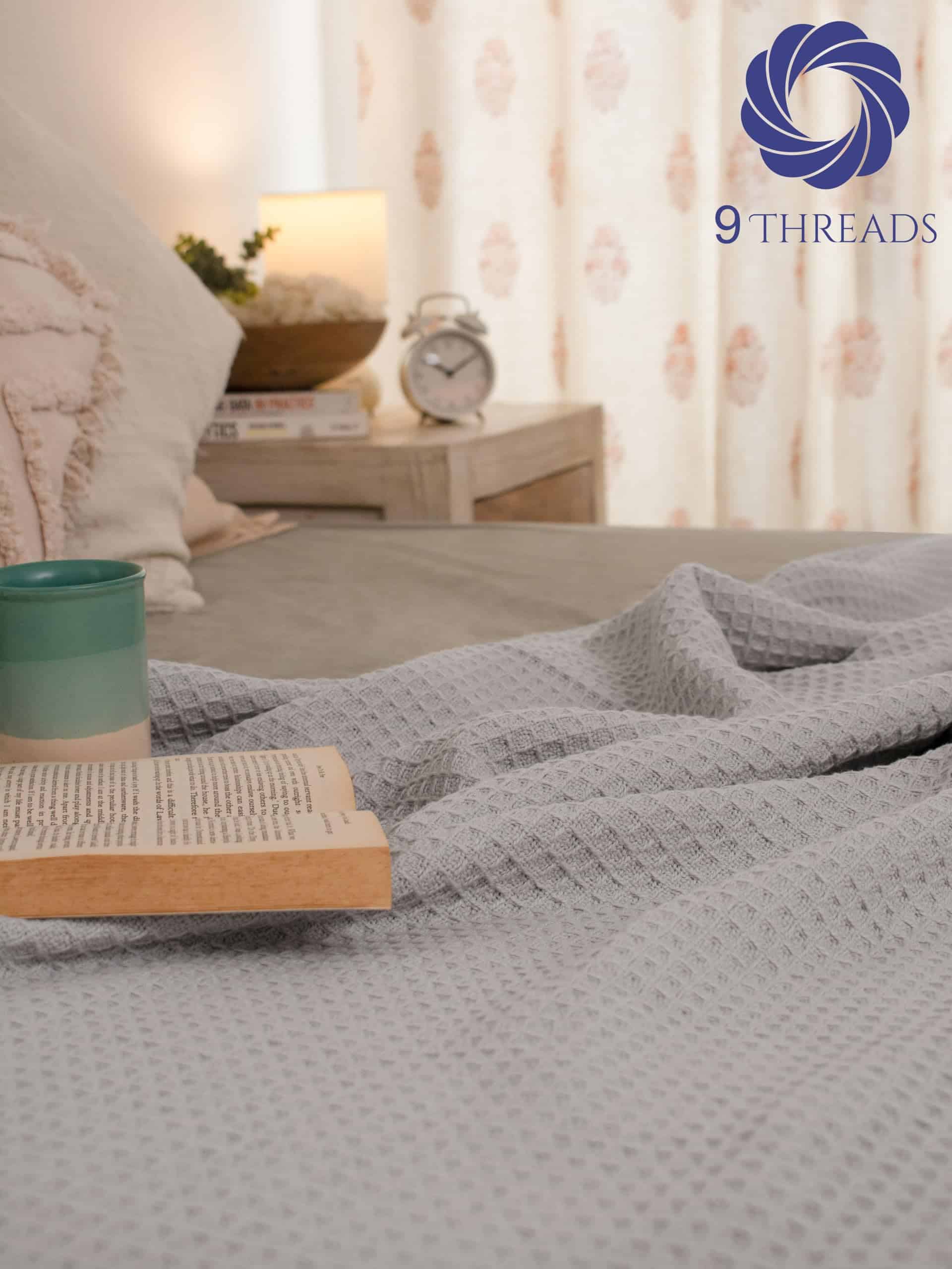 Cobija de 100% Algodón Gris Claro con Tejido en Espiga - Imagen 8