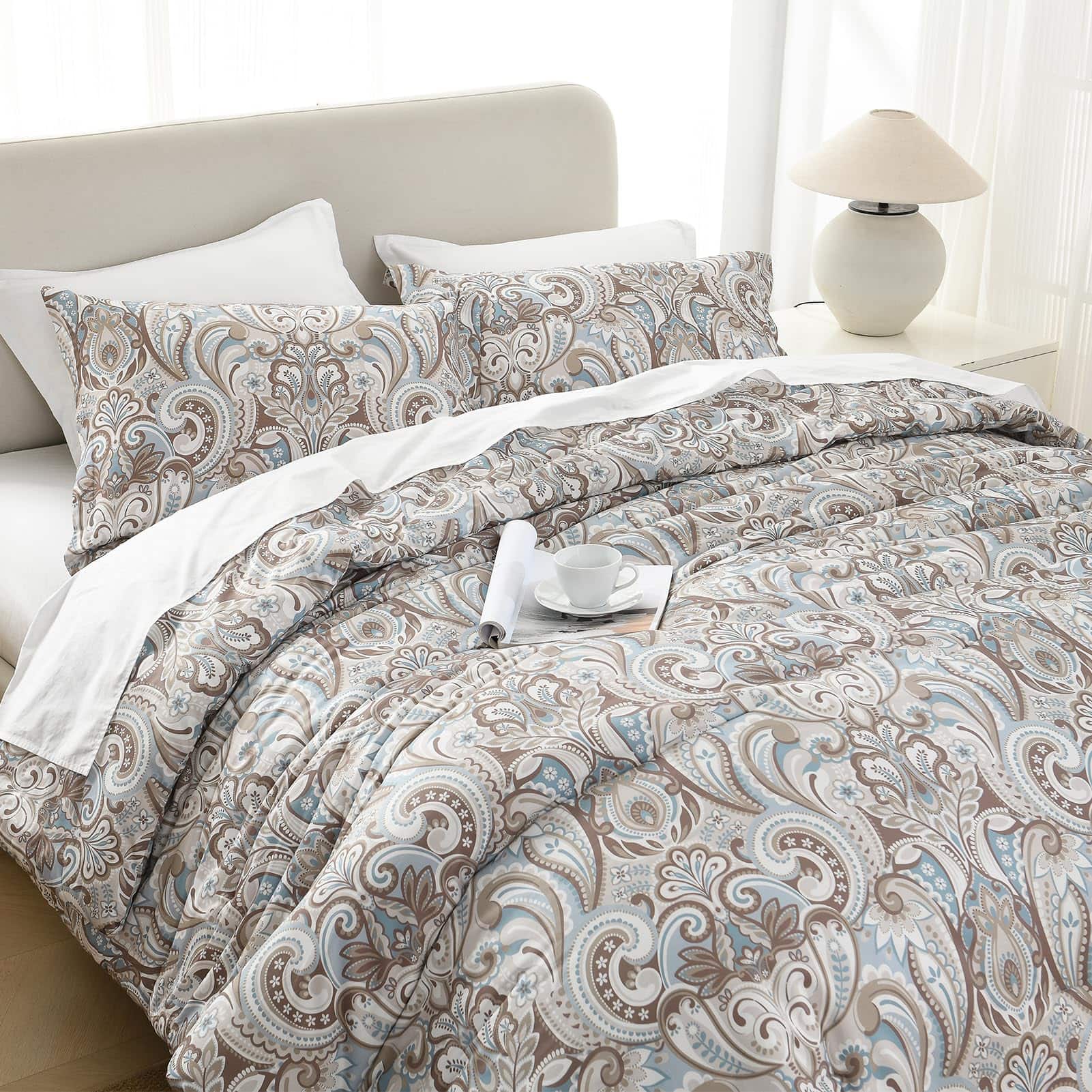 Juego de Edredón Queen Finlonte Damask, -Blanco/Marrón/Azul