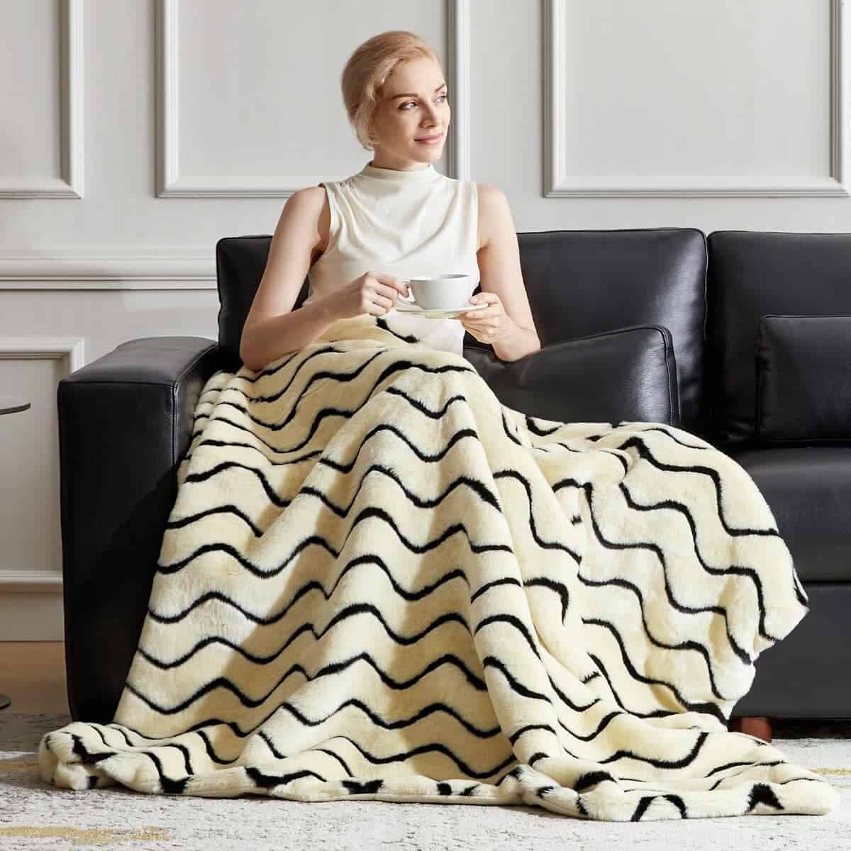 Manta de piel sintética para sofá TINA'S HOME - Manta de