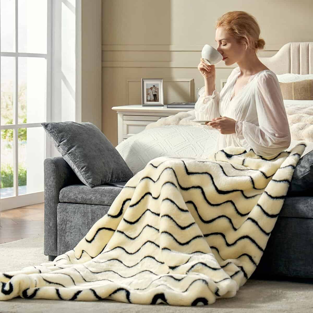 Manta de piel sintética para sofá TINA'S HOME - Manta de - Imagen 6