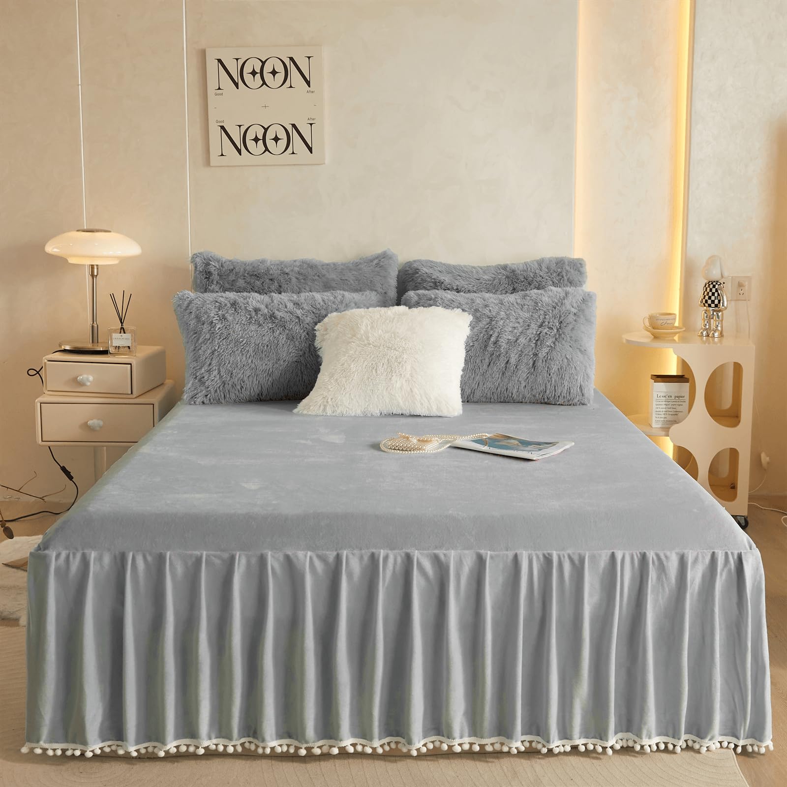 Falda de cama de terciopelo con borlas Pom Pom, falda de