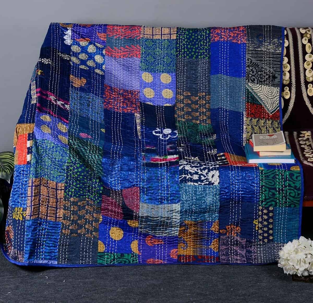 Colcha Kantha Patchwork DecorAvenue, Colcha, Cubierta de - Imagen 4