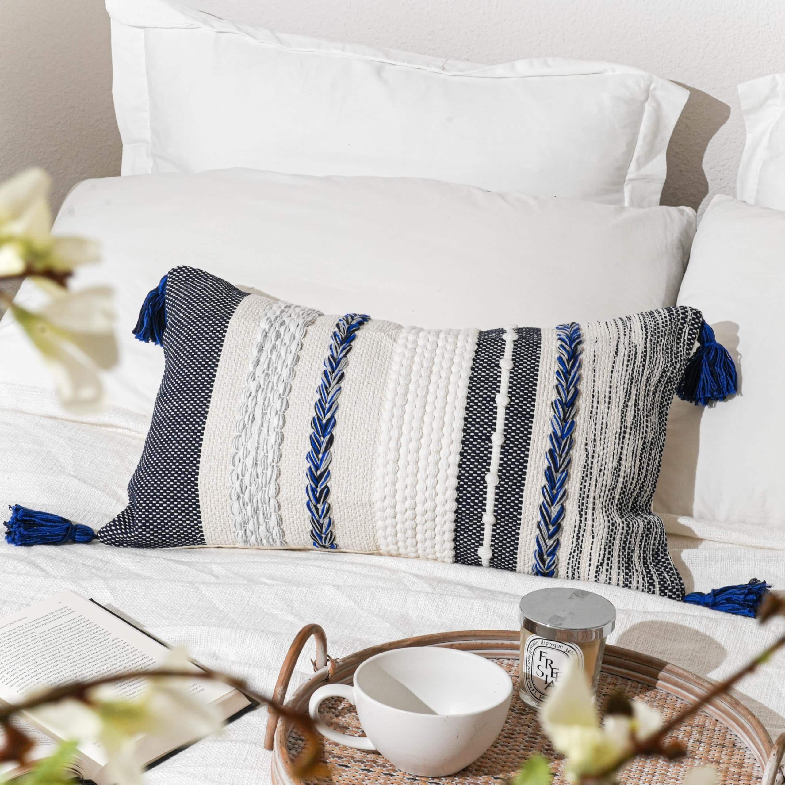 Funda de Almohada Decorativa Lumbar BlissBlush 14x24 Estilo - Imagen 8