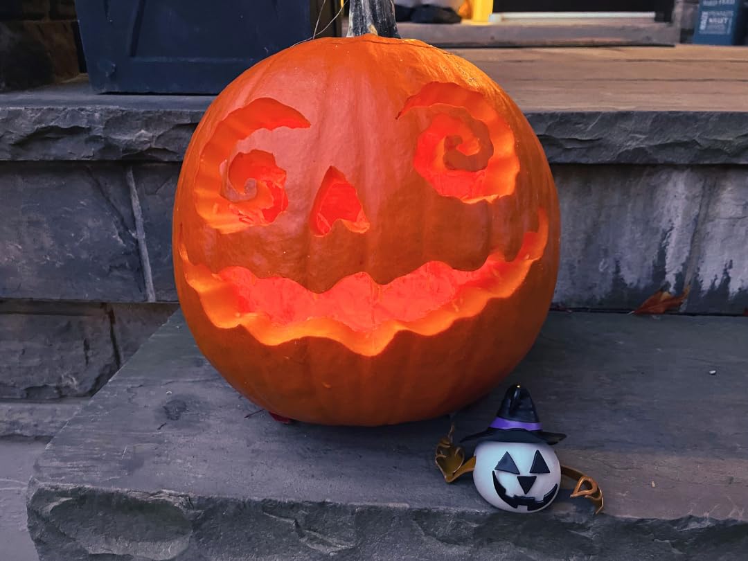 Kit de manualidades Jack-O-Lantern Build Buddiez de 12 - Imagen 9