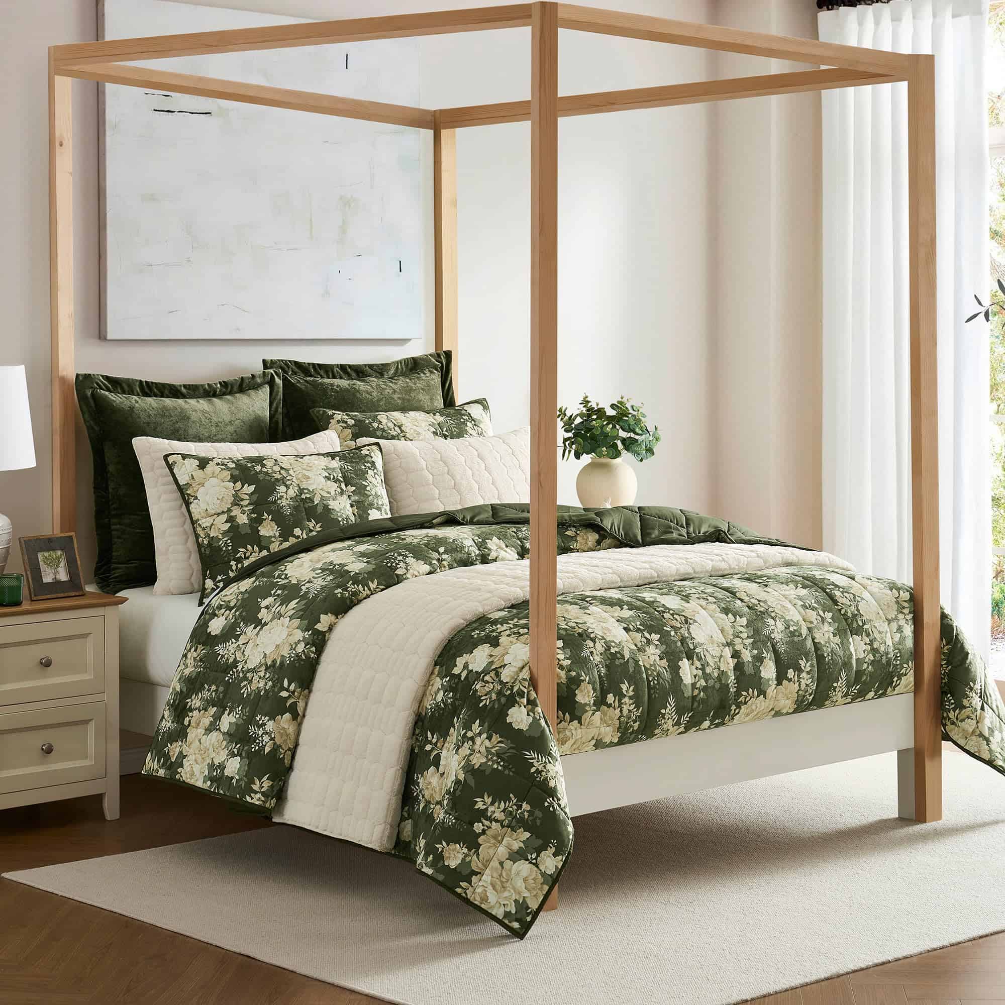 Juego de edredón de lujo de terciopelo floral Bridget,