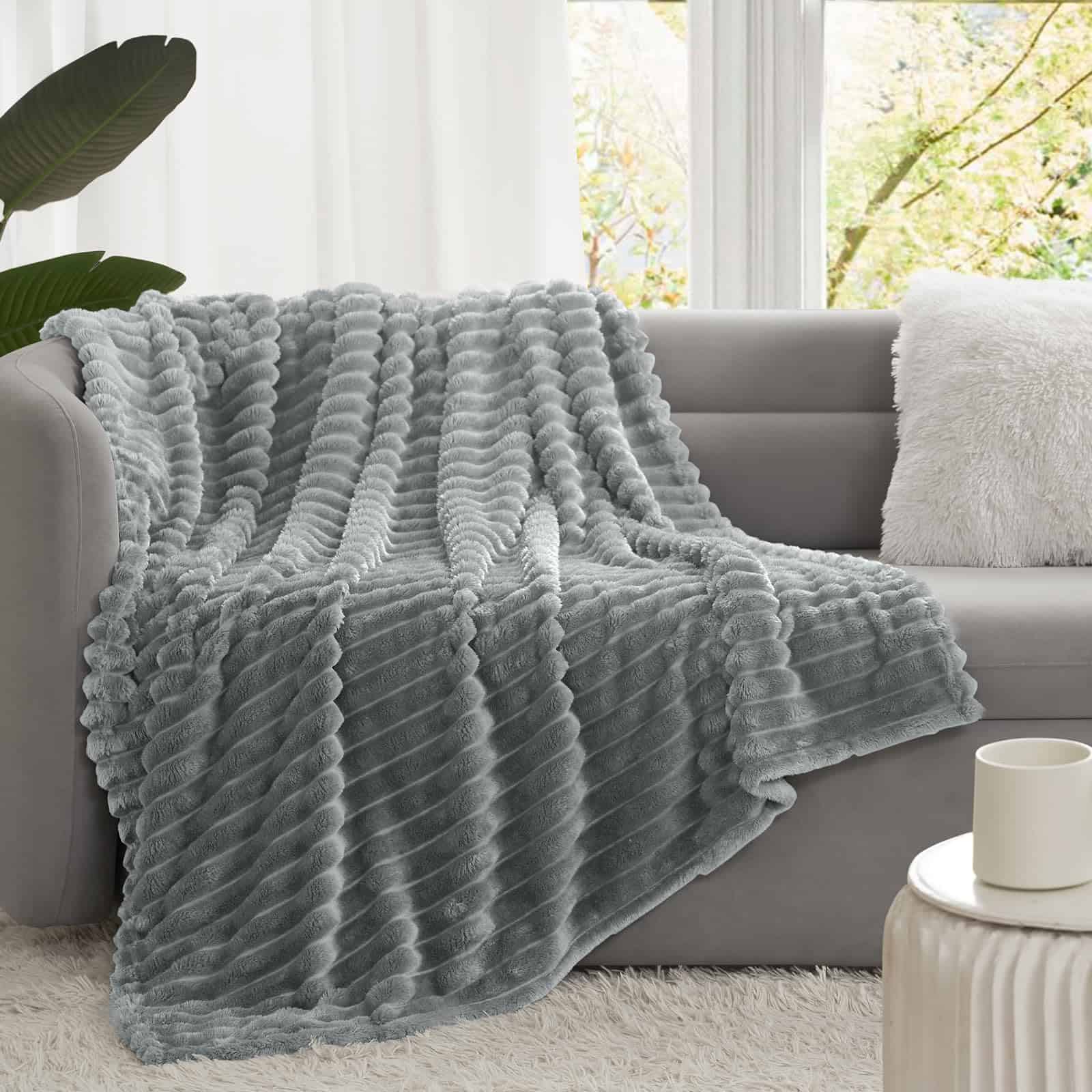 Manta de Lana Gris Claro HIMEET Super Suave para Sofá - Imagen 6