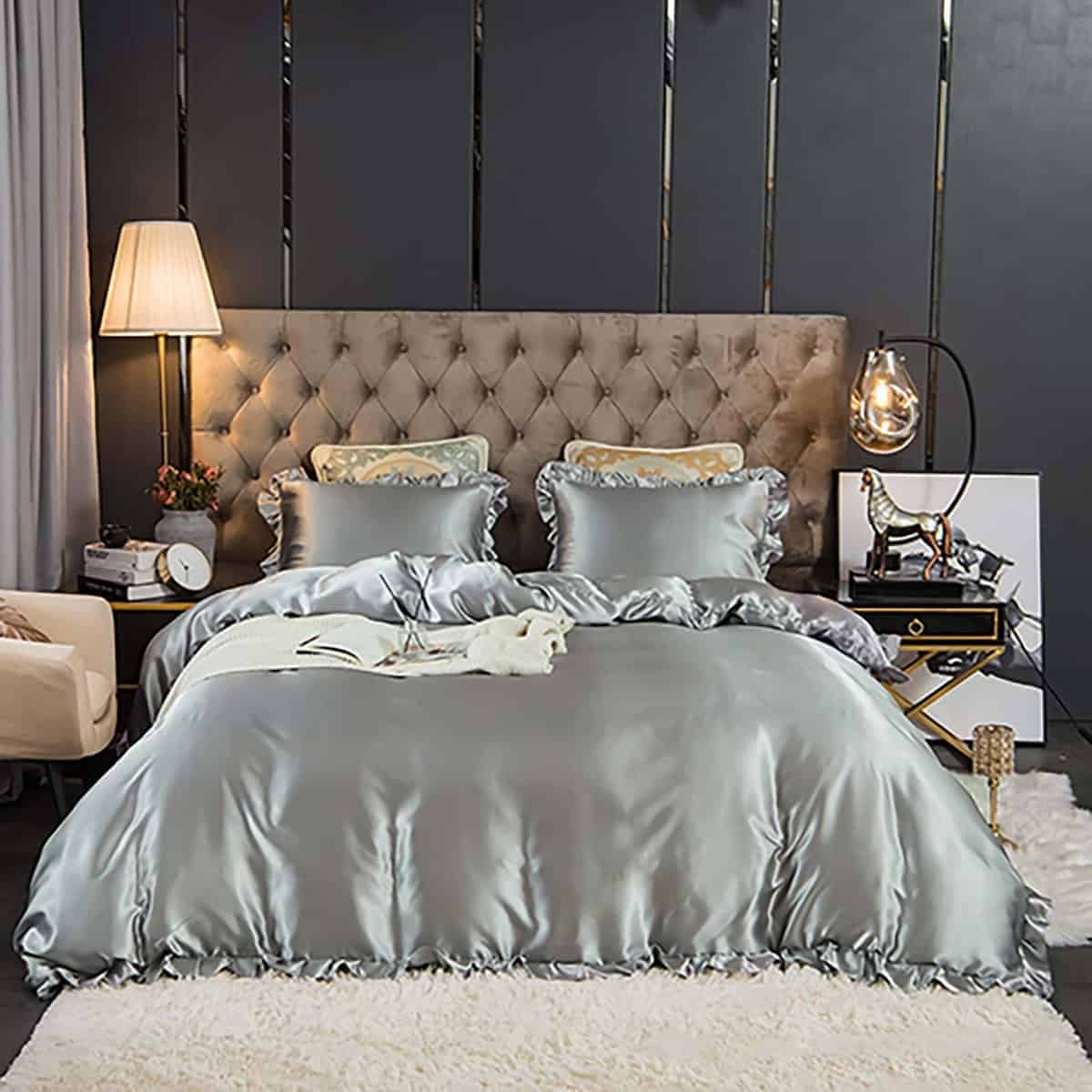 Juego de Conforter Blanco de Lujo con Volantes, Estilo de