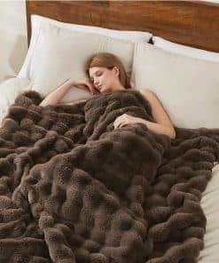 Manta de piel de conejo sintético L'AGRATY: 50" x 60" Lujo