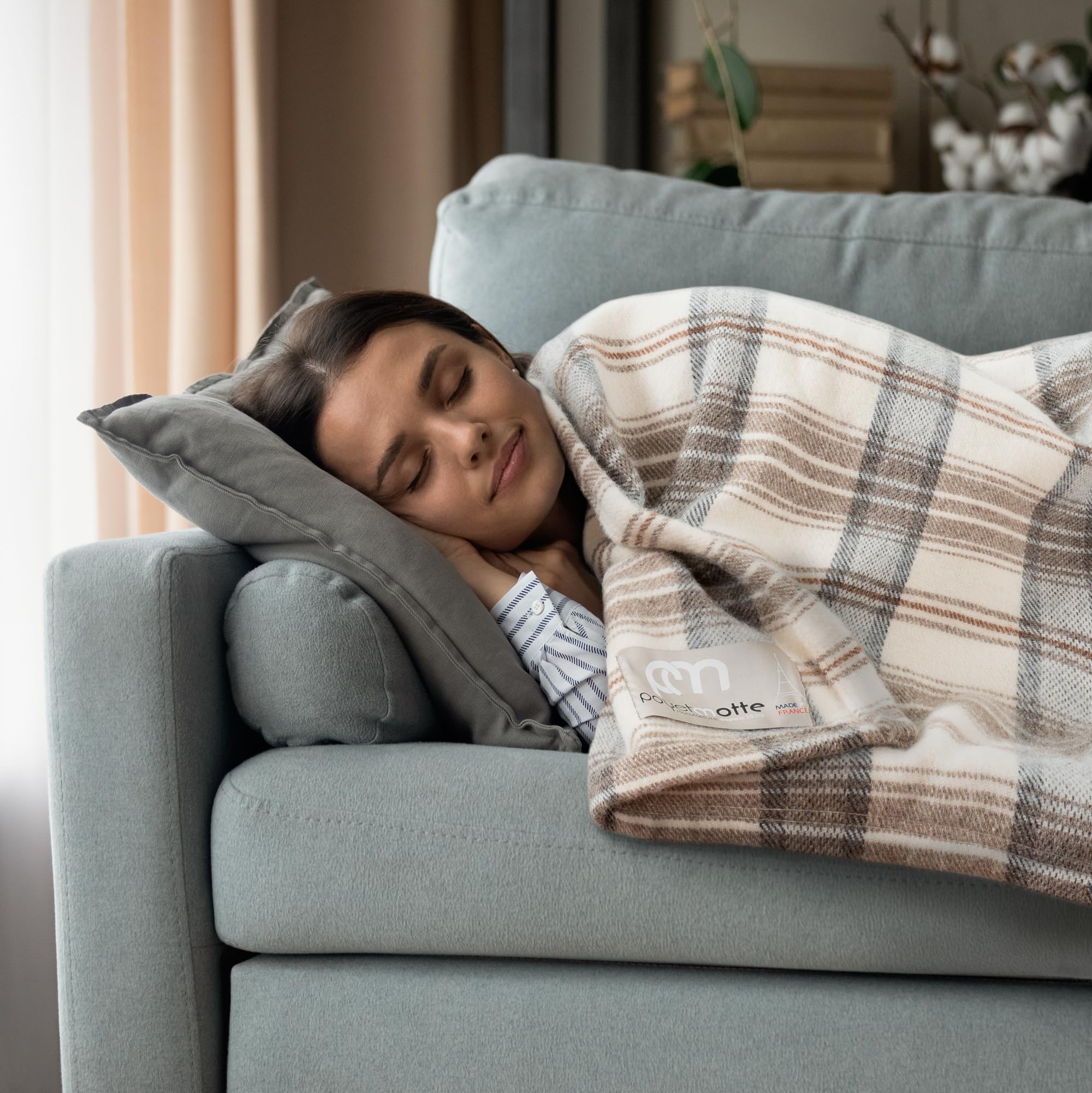 Manta Poyet Motte Tahoe 450GSM de Lana -Olive - Imagen 6