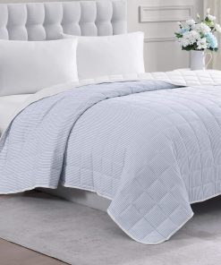 Manta Acolchada Casa Platino Tamaño Twin XL - -Rayas Azul