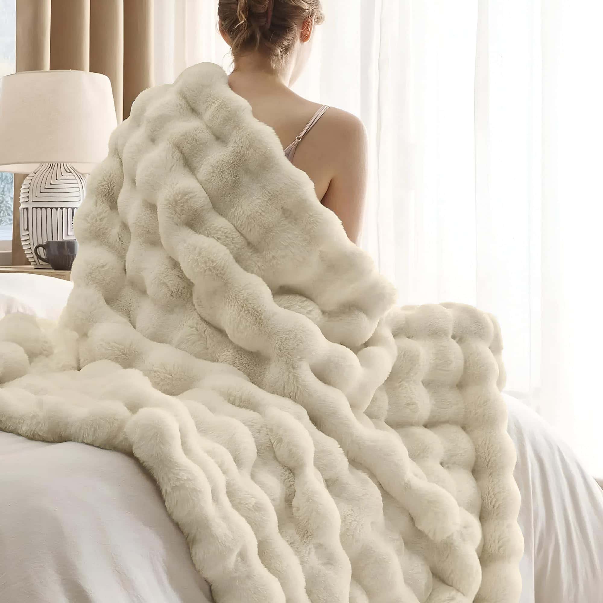 Manta de Felpa con Diseño de Burbujas - Cálida y Suave - Imagen 3