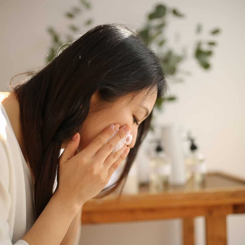 Limpiador facial de hierbas finas Farmaesthetics (8 fl oz) - Imagen 6