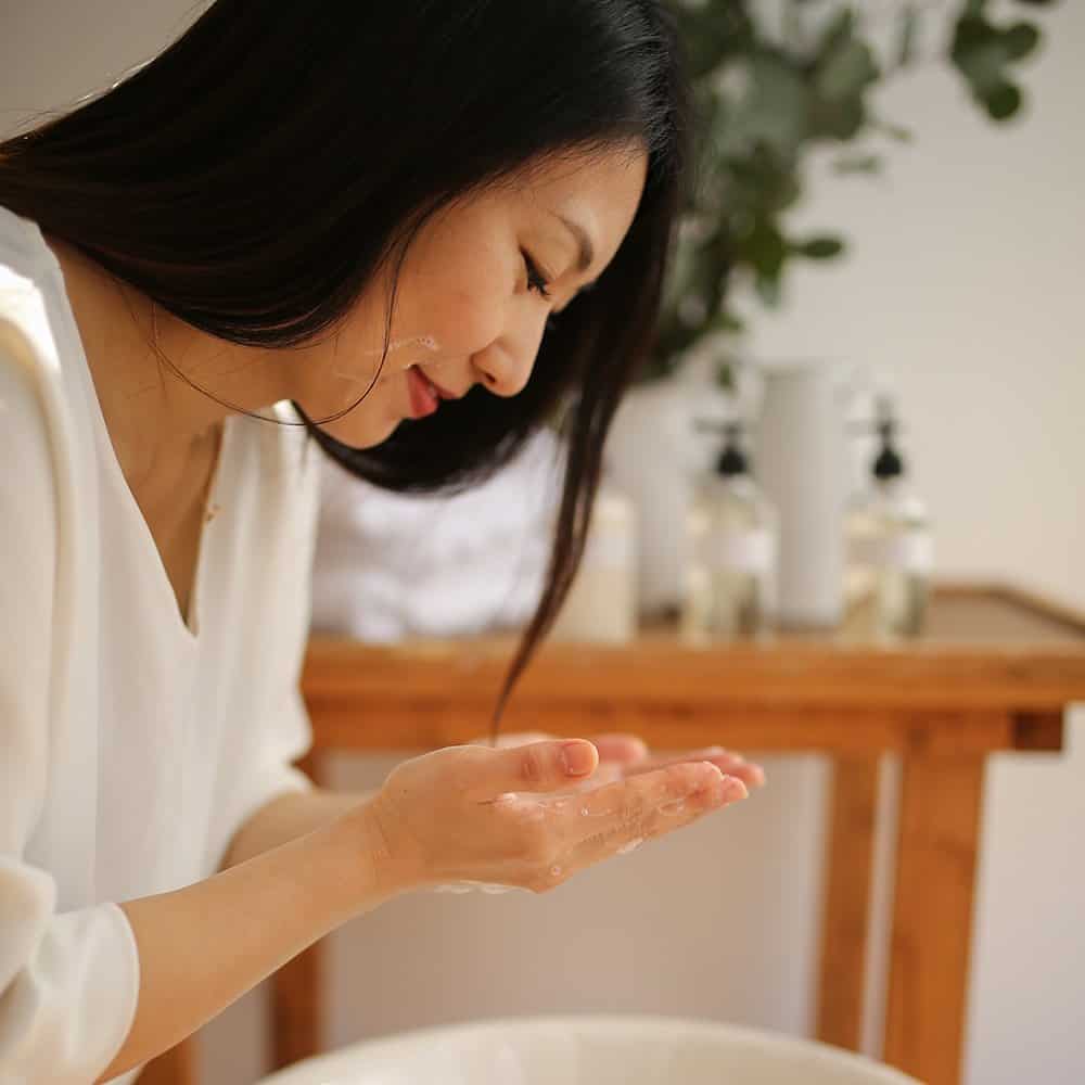 Limpiador facial de hierbas finas Farmaesthetics (8 fl oz) - Imagen 5