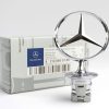 Emblema cromado del capó delantero Mercedes C230 Sedan