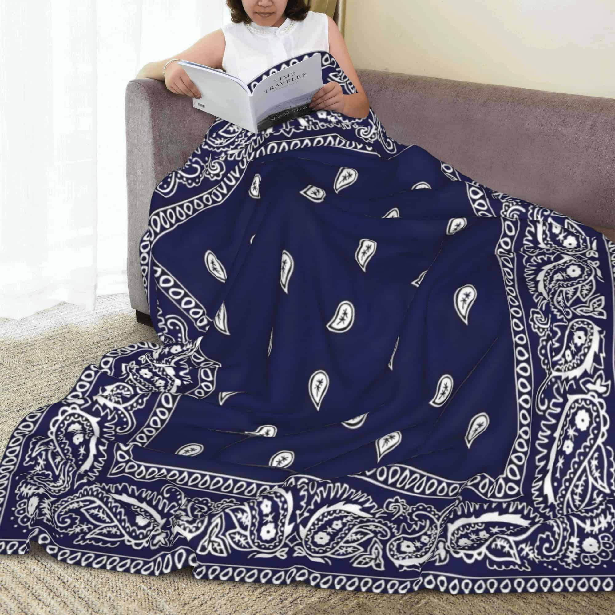 Manta de banda de lana de color azul con estampado de borde - Imagen 7