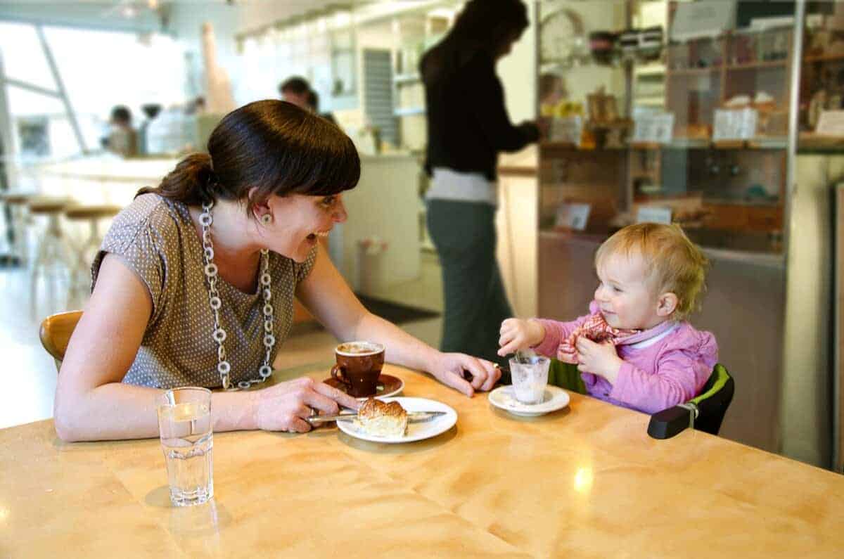 Silla alta de clip Mountain Buggy Pod, Lima - Imagen 3