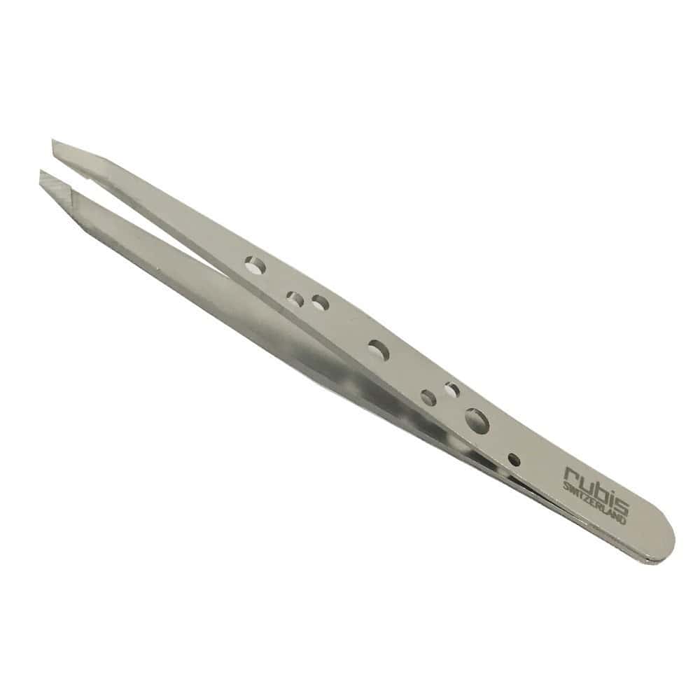 Pinzas de cejas Rubis Swiss Tweeze con punta inclinada -