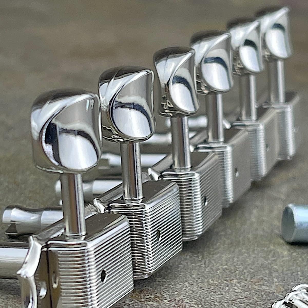 Clavijas Vintage Gotoh Ovaladas Níquel (6 en línea) - Imagen 5