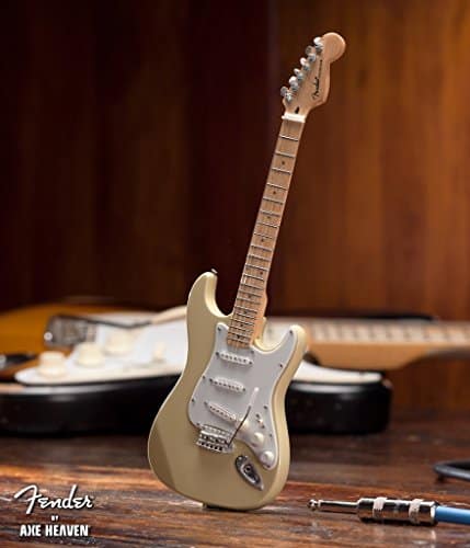 Réplica en miniatura de guitarra Fender Strat con acabado - Imagen 4