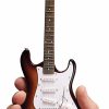 Réplica de guitarra Fender Strat Mini Sunburst con licencia