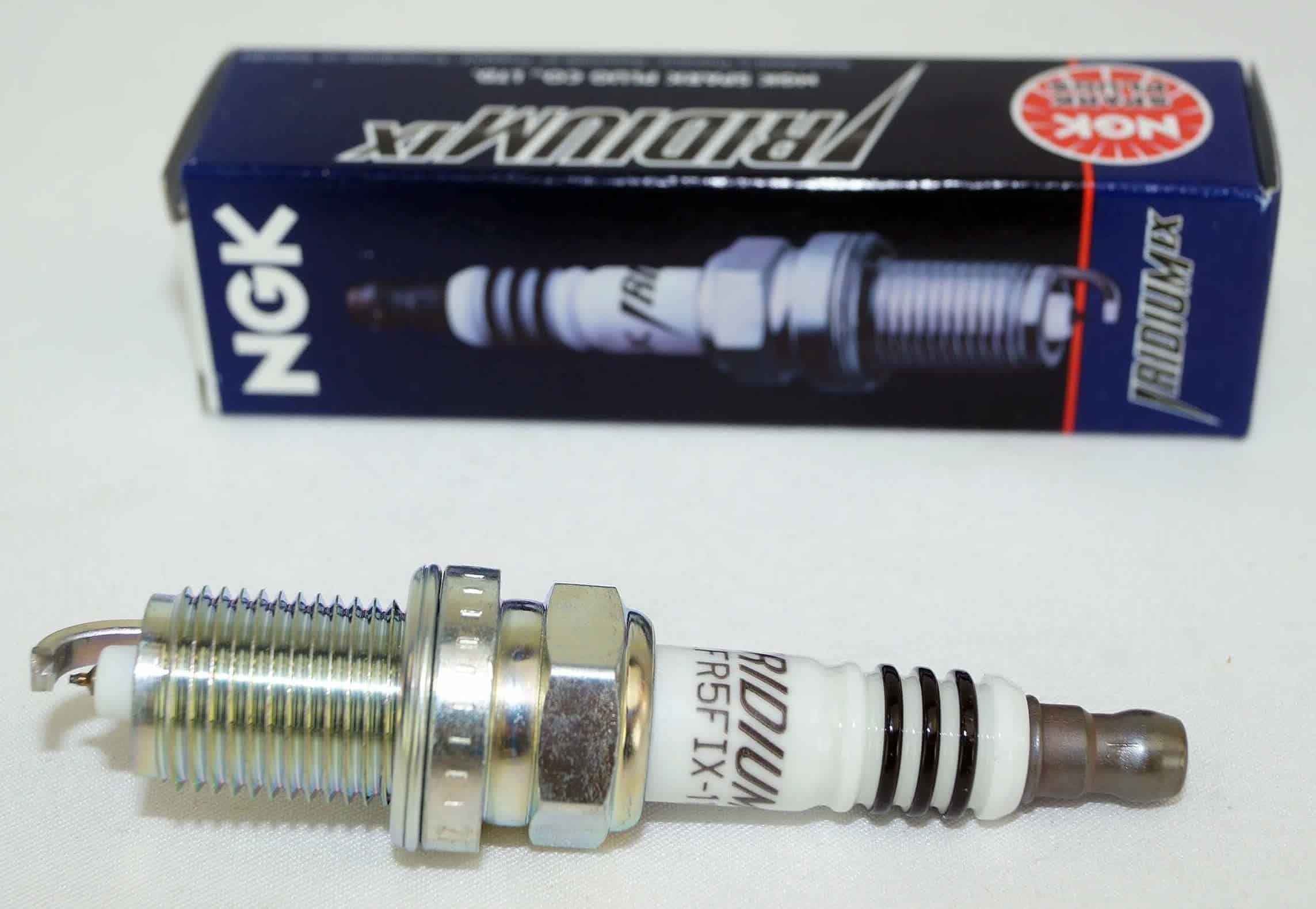 Bujías de Iridio NGK 2477 ZFR5FIX-11 (Paquete de 4) - Imagen 4