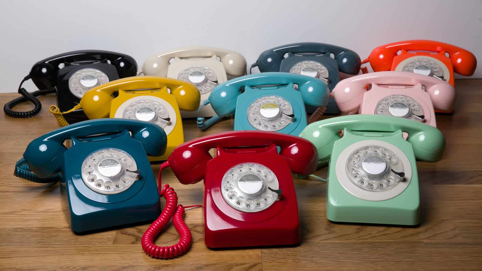 Teléfono fijo retro GPO 746 estilo 1970 con cable enroscado - Imagen 9