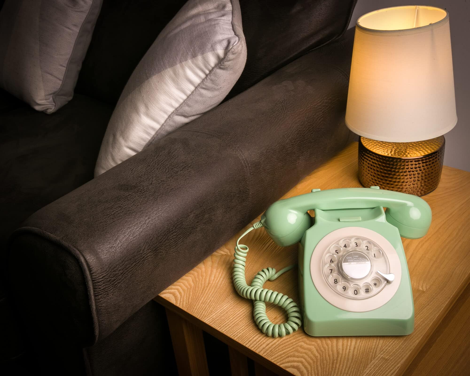 Teléfono fijo retro GPO 746 estilo 1970 con cable enroscado - Imagen 8