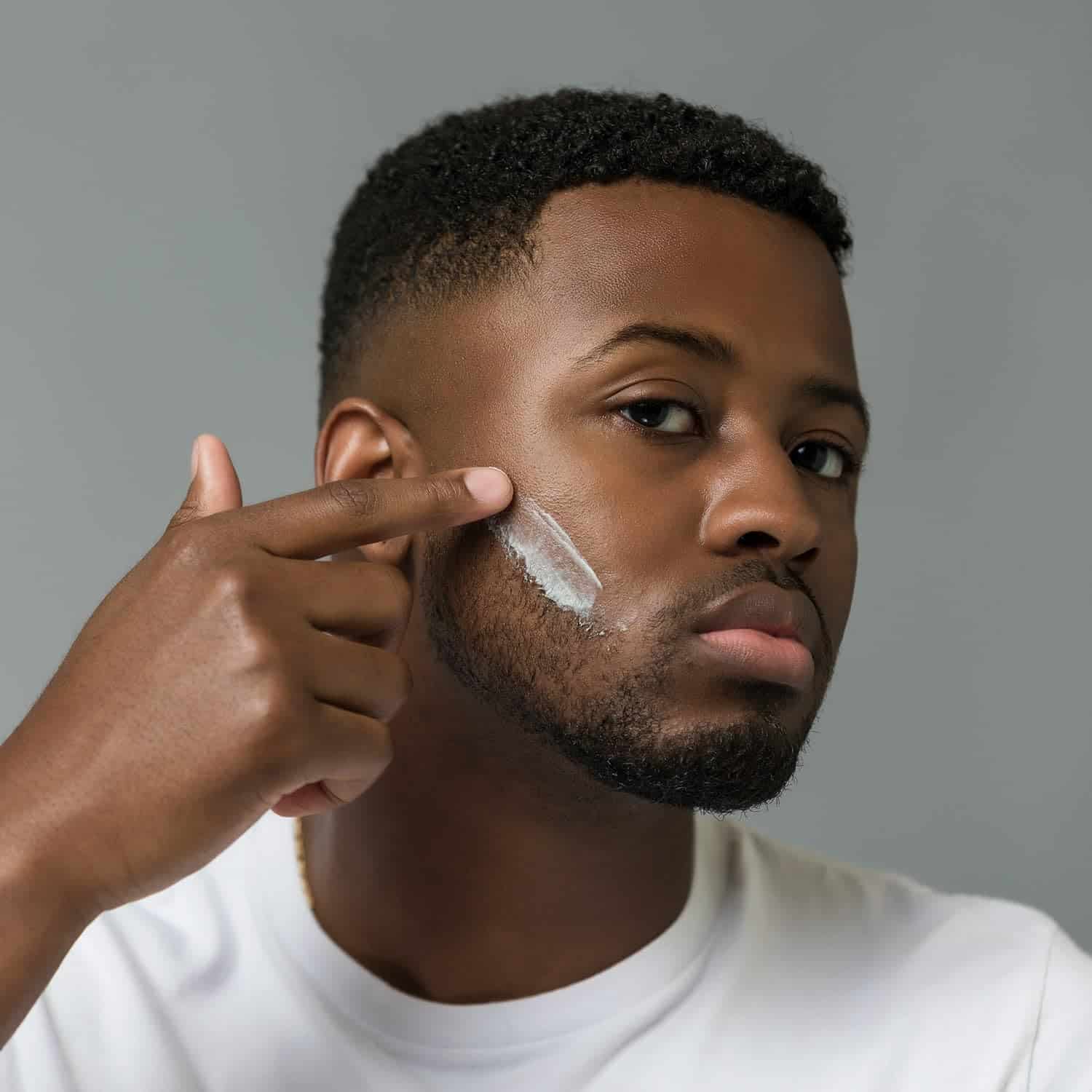 Crema de Afeitar Premium para Hombres JOHNNY B. 12 oz - Imagen 6