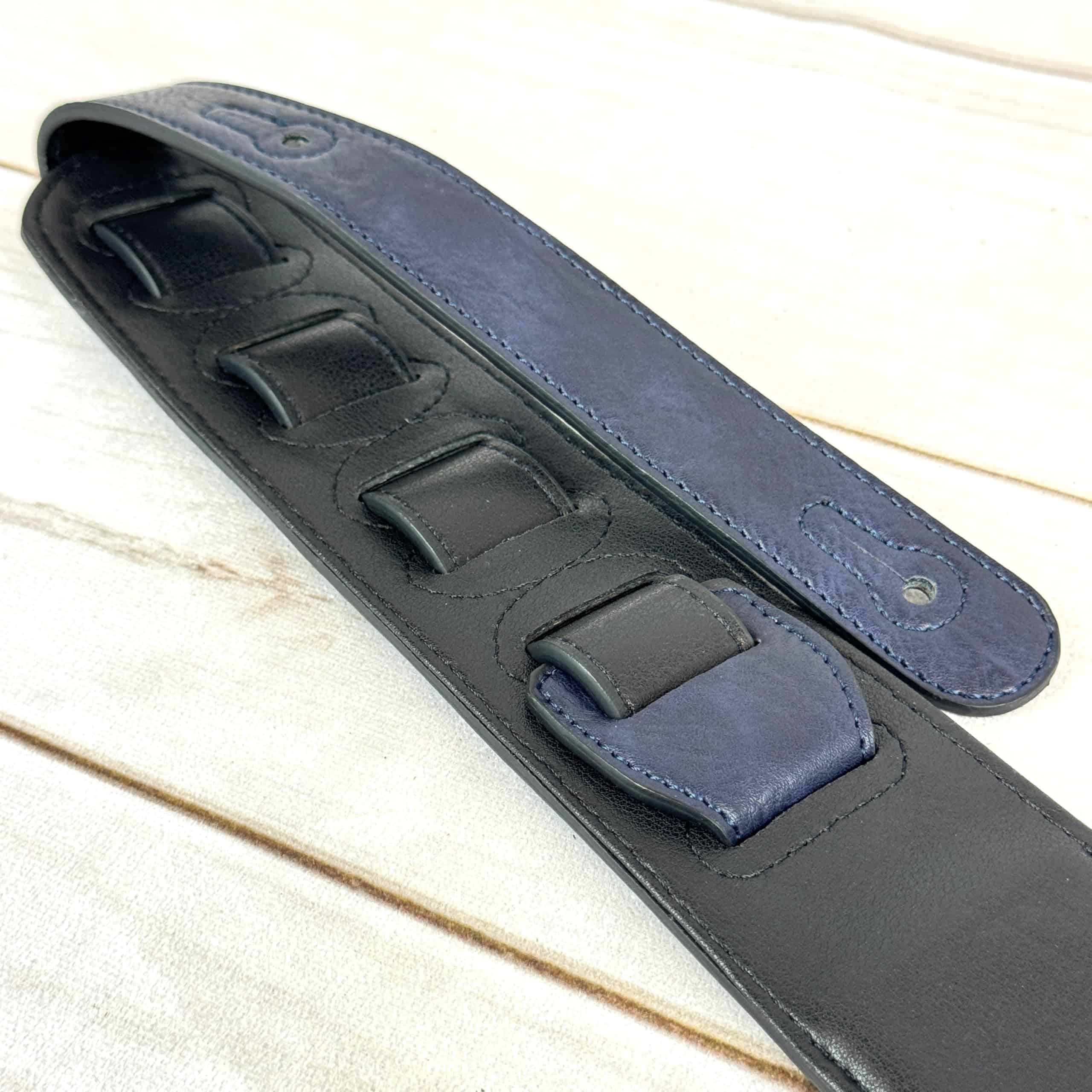 Correa de guitarra Walker & Williams G-52 azul marino hecha - Imagen 8